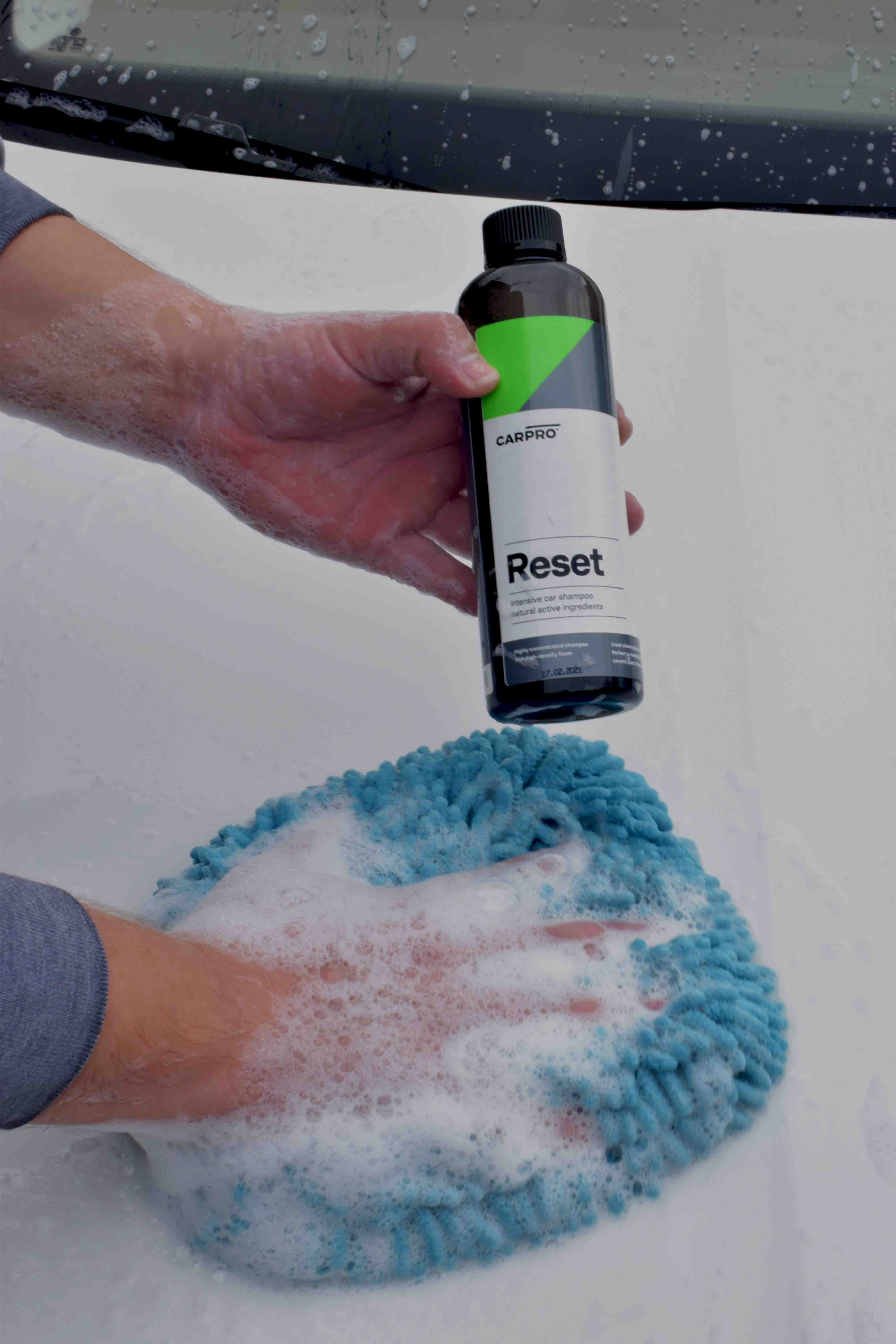 CarPro Reset - aktívny šampón na ochránené auto