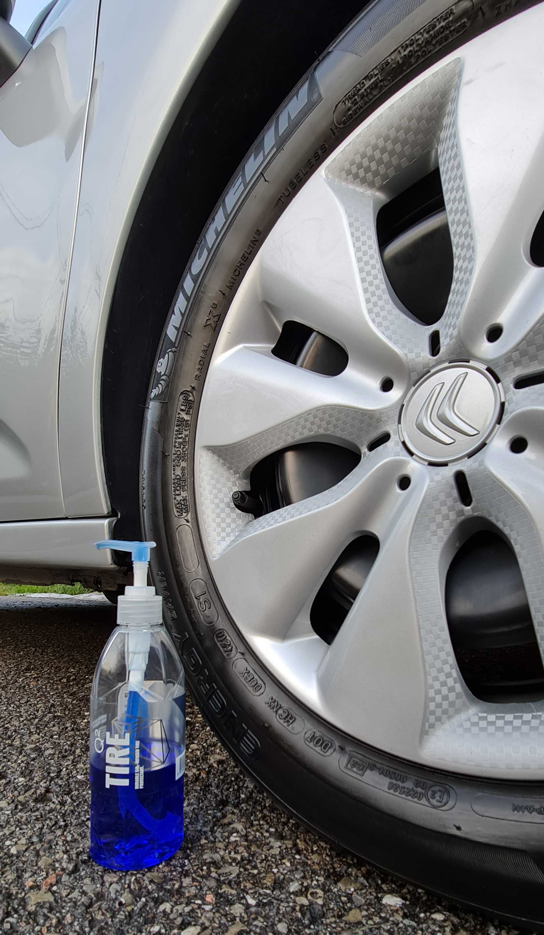 Gyeon Q2 Tire - impregnácia pneu 500 ml
