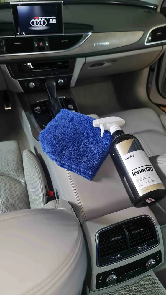 CarPro InnerQD - detailér na údržbu interiéru